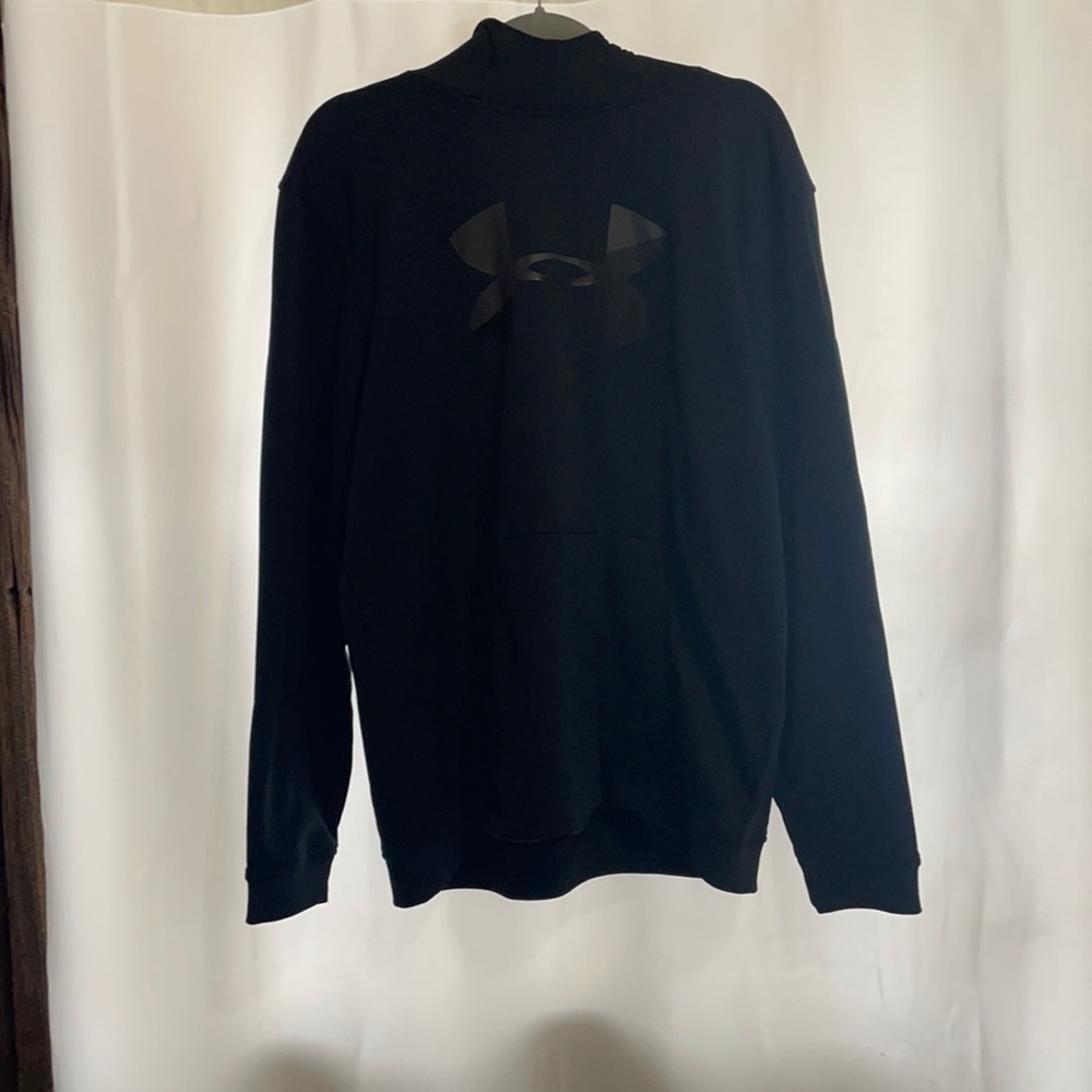 Black under armour hoodie
